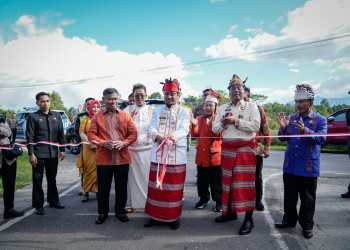 Gubernur Andi Sudirman Resmikan Ruas Jalan Sepanjang 9,1 Kilometer di Toraja