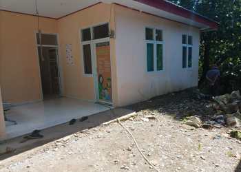 Belum Setahun Dikerja, Bangunan Poskesdes Ciddokang Pangkep Disorot