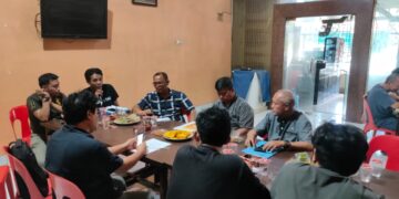 Sekretaris Koperasi Serba Usaha (KSU) Bina Duta, Baharuddin dilaporkan ke Polda Sulsel dugaan pelanggaran UU ITE, kepada ketua Asosiasi Pusat