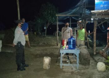 Polsek Tellulimpoe Polres Sinjai yang dipimpin oleh AKP Ambo Syahrir intens melaksanakan patroli diwilayah hukumnya.