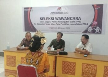 Unik! Dihari Pernikahan, Pengantin ini Tetap Ikuti Tes Wawancara Calon PPS di KPU Torut